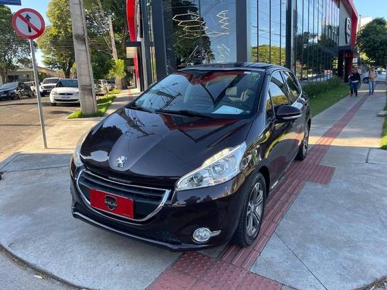 PEUGEOT 208 1.6 GRIFFE 16V FLEX 4P AUTOMÁTICO PEUGEOT 208 1.6 GRIFFE 16V FLEX 4P AUTOMÁTICO